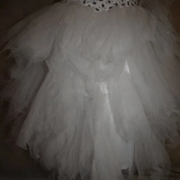 Short DRESS White Tule with Lace Top Size M/L USED4PHOTO SHOOT BY JJ'S House - Picture 3 of 11
